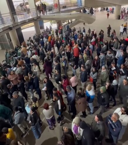 QUASE 3 MIL ESCRITURAS SÃO ENTREGUES EM MUTIRÃO NO CENFORPE