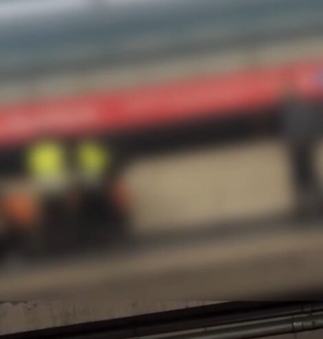 PASSAGEIRO É DERRUBADO E RETIRADO DE ESTAÇÃO DE TREM POR SEGURANÇAS DA CPTM