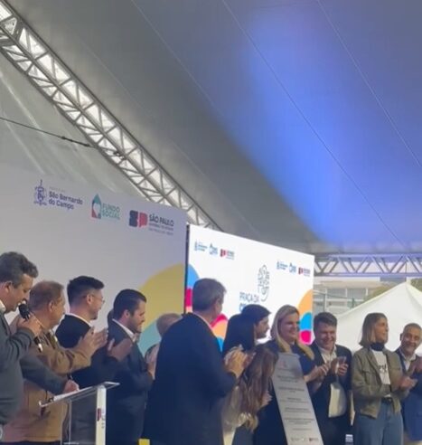 PRAÇA DA CIDADANIA COM PISCINA, PISTA DE SKATE E CURSOS DE QUALIFICAÇÃO É INAUGURADA EM SÃO BERNARDO