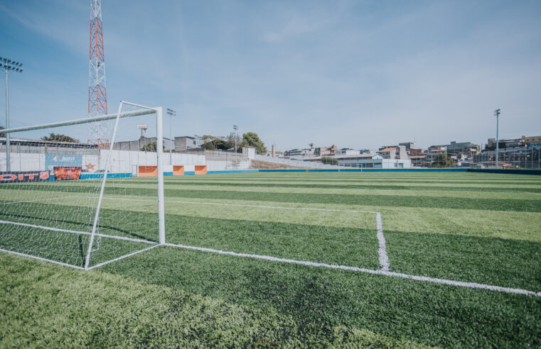 ENTREGA DE REFORMA DO CAMPO DO DETROIT TEM PRESENÇA DO EX-CRAQUE MARCELINHO CARIOCA E INCENTIVO AO ESPORTE E LAZER