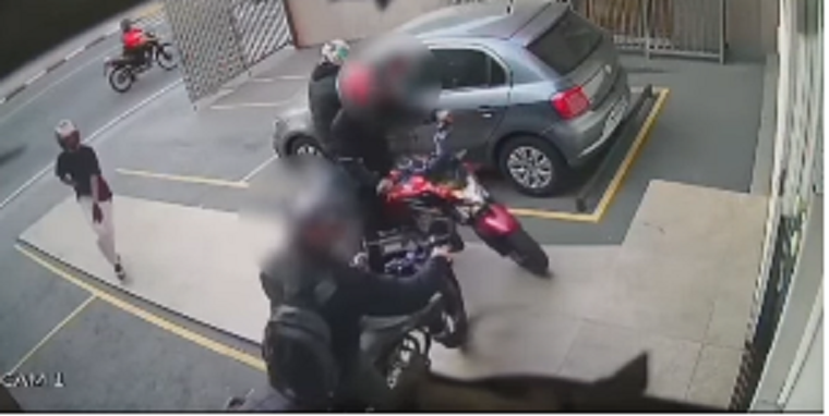 CRIMINOSO É BALEADO AO TENTAR ROUBAR POLICIAL MILITAR DE FOLGA EM OSASCO