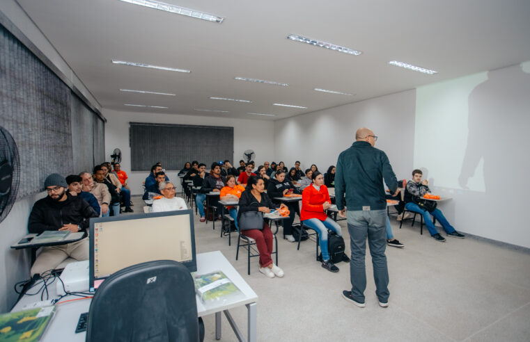 PROGRAMA FACULDADE MUNICIPAL SÃO BERNARDO RECEBE OS 200 ALUNOS DA PRIMEIRA TURMA PARA AULA DE IMERSÃO