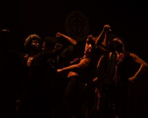 “CARVÃO”, NOVO ESPETÁCULO DA CIA. SANSACROMA, CHEGA A DIADEMA