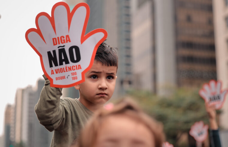 PASSEATA CONTRA VIOLÊNCIA DIGITAL PRETENDE MOBILIZAR MILHARES NA AVENIDA PAULISTA