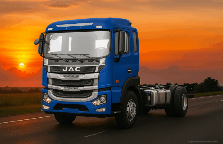 JAC ESTUDA CHEGADA AO MERCADO BRASILEIRO DE CAMINHÕES E MARCA PRESENÇA NO CONGRESSO FENABRAVE 2025