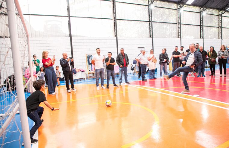 PREFEITURA DE SÃO CAETANO ENTREGA QUADRA REVITALIZADA NA EMEF BARTOLOMEU BUENO DA SILVA