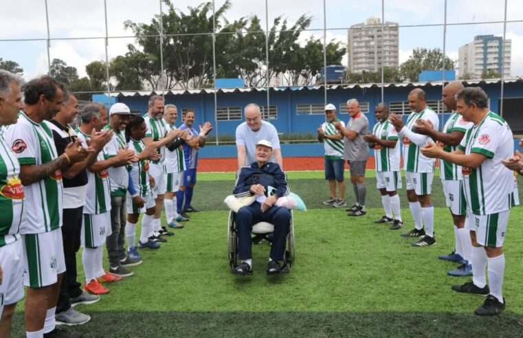PALESTRA DE SÃO BERNARDO CELEBRA 90 ANOS COM AMISTOSO E HOMENAGENS