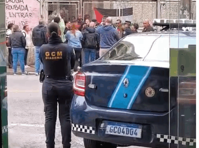 PREFEITURA DE DIADEMA CADASTRA FAMÍLIAS EM OCUPAÇÃO NO ANTIGO HOSPITAL APÓS ORDEM JUDICIAL