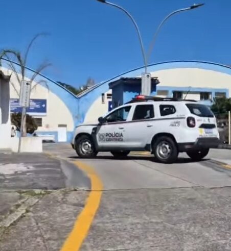 HOMEM INVADE ACADEMIA DO BAEP COM FACA E MORRE APÓS SER BALEADO