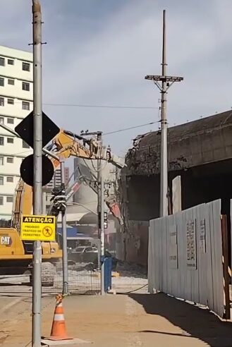 DEMOLIÇÕES DO TERMINAL SÃO BERNARDO AVANÇAM