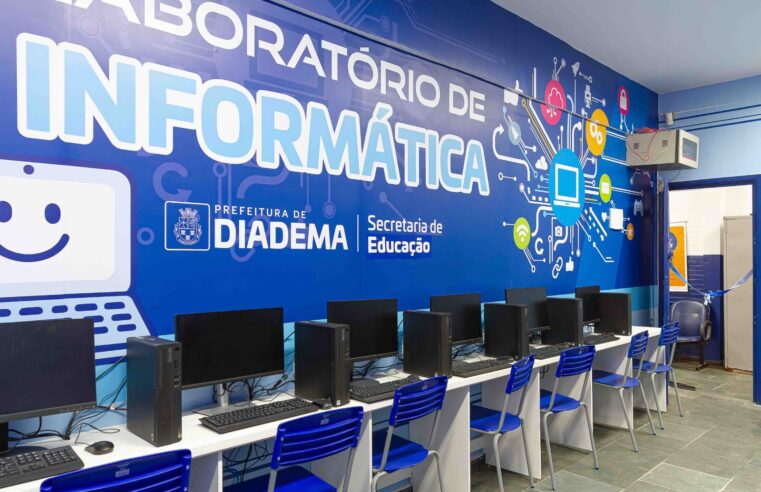 REFORMADA PELO PROGRAMA ESCOLA BONITA, EMEB FREITAS NOBRE GANHA PRIMEIRA SALA DE ROBÓTICA DA REDE