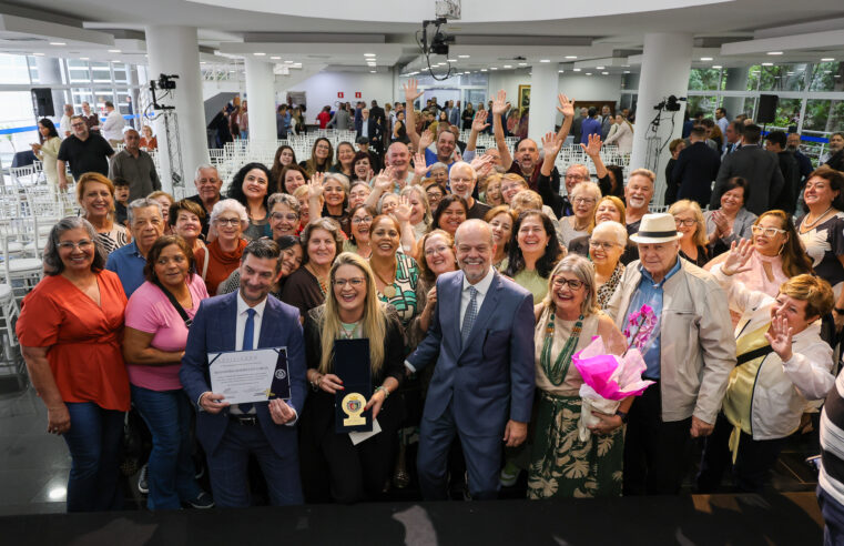 PERSONALIDADES RECEBEM MEDALHAS DOS AUTONOMISTAS EM SÃO CAETANO