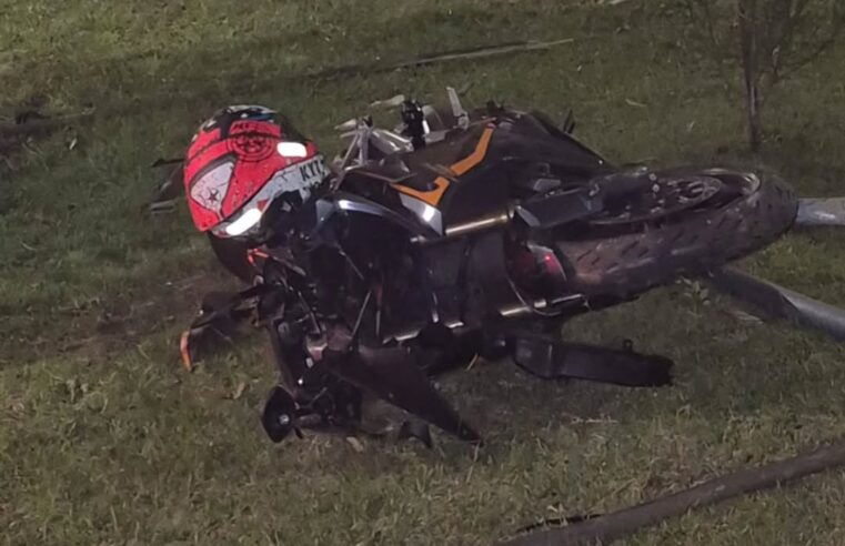 MOTOCICLISTA DE 22 ANOS MORRE APÓS ACIDENTE PRÓXIMO AO CEU SILVINA E À VIA ANCHIETA, EM SÃO BERNARDO