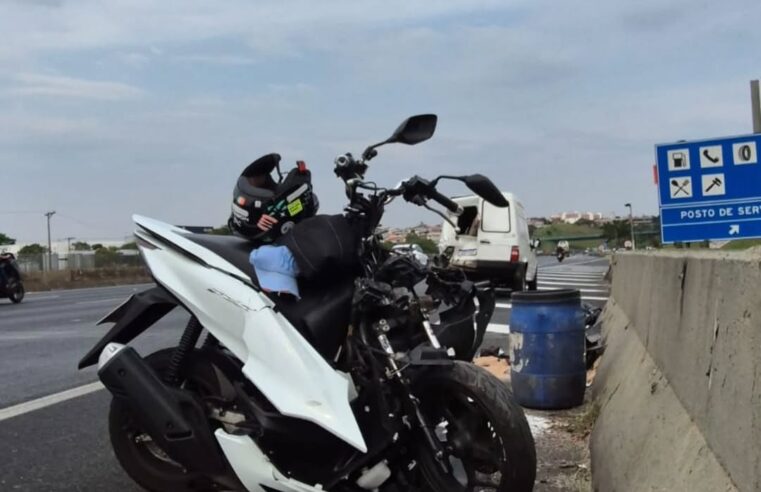 MOTOCICLISTA MORRE E GARUPA FICA GRAVEMENTE FERIDO NA IMIGRANTES, SENTIDO LITORAL
