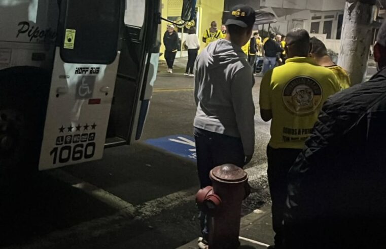 TORCIDA DO SÃO BERNARDO CHEGA A LONDRINA DEPOIS DE PEGAR ESTRADA NA MADRUGADA