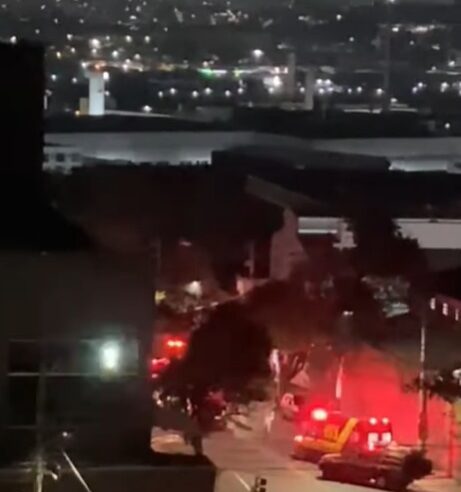 DEPÓSITO DE INDÚSTRIA PEGA FOGO DE MADRUGADA NO PLANALTO