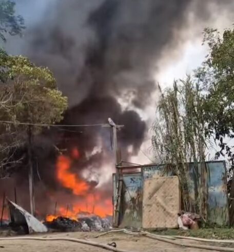 NOVAS IMAGENS MOSTRAM INCÊNDIO EM GALPÃO DE RECICLAGEM NO ALVARENGA