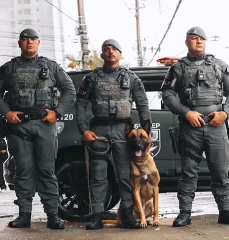 FOTÓGRAFO DA VILA SÃO PEDRO VIRALIZA APÓS REGISTRAR POLICIAIS DO 6º BAEP