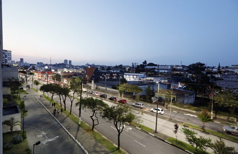 O QUE ABRE E FECHA NO DIA DO SERVIDOR PÚBLICO EM DIADEMA