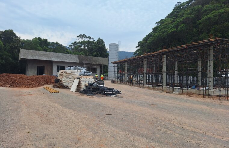 CONSTRUÇÃO DA NOVA BASE DE ATENDIMENTO AO USUÁRIO DA VIA ANCHIETA CHEGA A 81% DE CONCLUSÃO