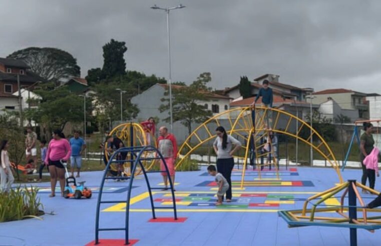MESMO COM FRIO, MORADORES VÃO CONHECER NOVA PRAÇA DOS TICO-TICOS NO PARQUE DOS PÁSSAROS