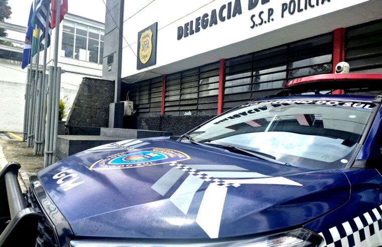 GCM DE SÃO CAETANO RECUPERA MOTOCICLETA BMW RR 1000 ROUBADA NA CAPITAL