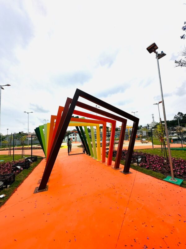 VISTORIA MARCA NOVA PRAÇA DOS TICO-TICOS E AMPLIAÇÃO DE ESPAÇOS DE LAZER NO PARQUE DOS PÁSSAROS