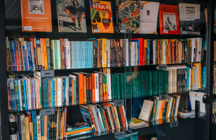 BAIRRO DOS CASA GANHA BIBLIOTECA COMUNITÁRIA COM FOCO NA CULTURA AFRO