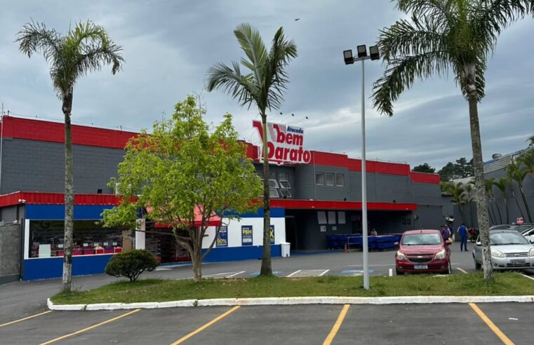 BRIGA POR DÍVIDA DE R$ 50 NO ESTACIONAMENTO DO BEM BARATODO RIACHO DEIXA HOMEM INTERNADO NO HOSPITAL DE URGÊNCIA