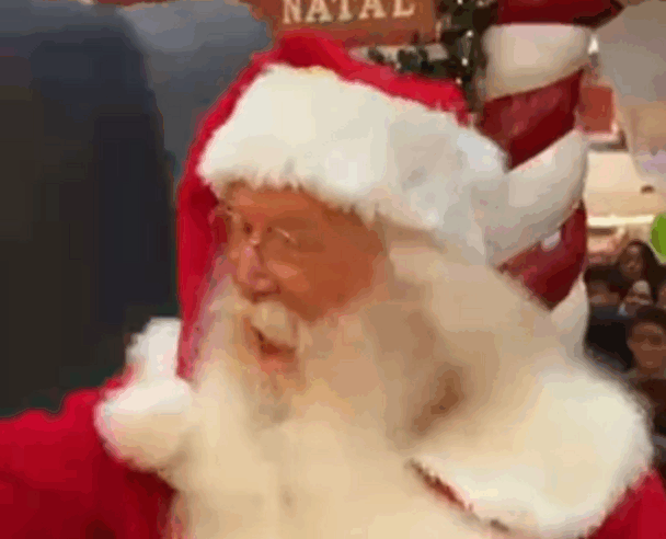 MUITA EMOÇÃO NA CHEGADA DO PAPAI NOEL AO SÃO BERNARDO PLAZA