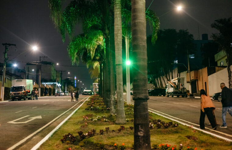 JARDIM BORBOREMA, REGIÃO DO TABOÃO, RECEBE PACOTE DE OBRAS COM ILUMINAÇÃO, PAISAGISMO E NOVA PISTA DE CAMINHADA