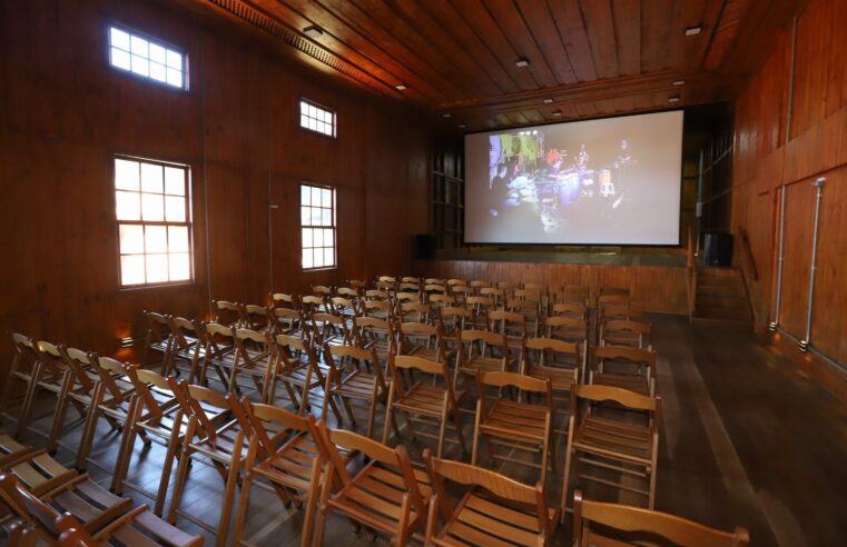 CINECLUBE CHEGA A PARANAPIACABA E EXIBE FILMES NO CINE LYRA