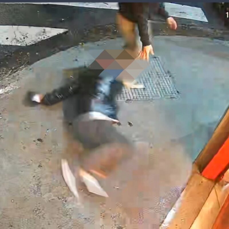 DOIS ROUBOS EM LOJA OXXO DO RUDGE RAMOS DURANTE MADRUGADAS SEGUIDAS; UM DELES TERMINA EM LUTA CORPORAL