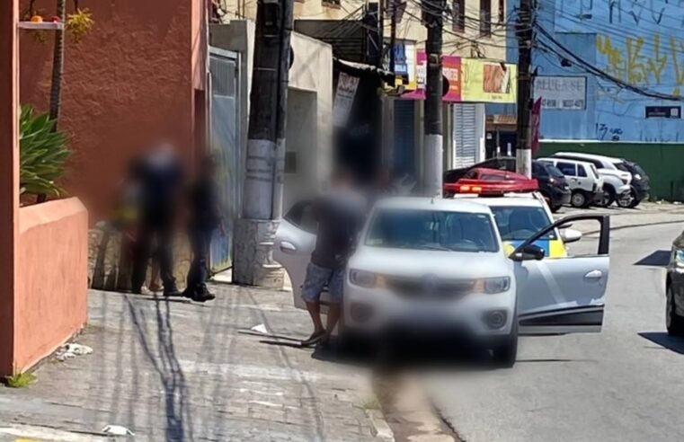MOTORISTA DE APLICATIVO TENTA INTERVIR, E GCM SOCORRE ADOLESCENTE DE 16 ANOS AGREDIDA PELO NAMORADO NA MARIA SERVIDEI DEMARCHI