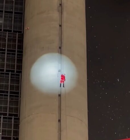 NATAL ILUMINADO NO PAÇO TEM ESTREIA COM DESCIDA DE RAPEL DO PAPAI NOEL E ÁRVORE DE LED DE 20 METROS