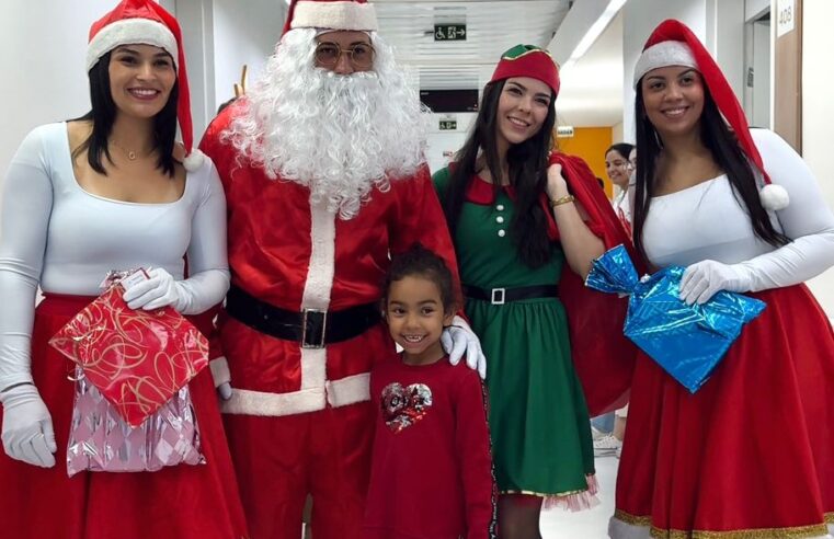 EM SÃO BERNARDO, CRIANÇAS INTERNADAS NO HOSPITAL DE URGÊNCIA RECEBEM VISITA DO PAPAI NOEL