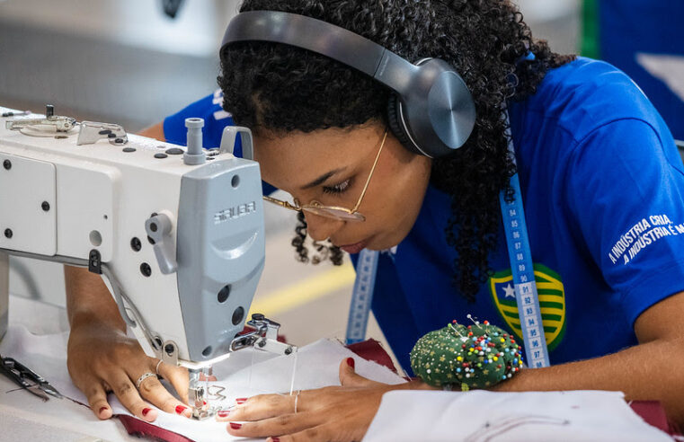 SENAI DISPONIBILIZA MAIS DE 49 MIL VAGAS PARA DIVERSAS ÁREAS