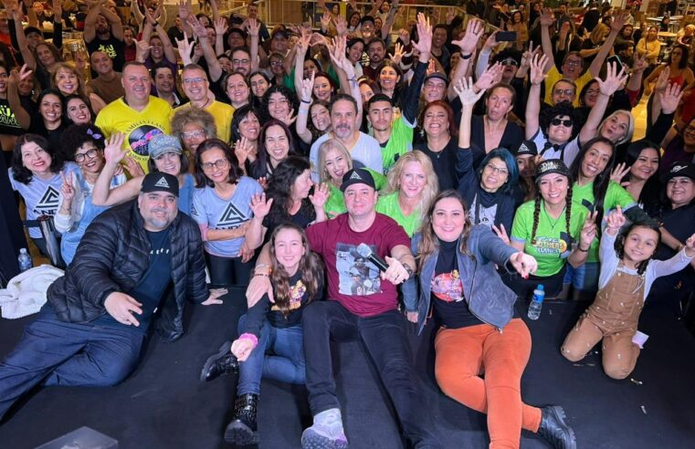 ESQUENTA FLASHBACK LEVA NOSTALGIA  E SOLIDARIEDADE AO ATRIUM SHOPPING