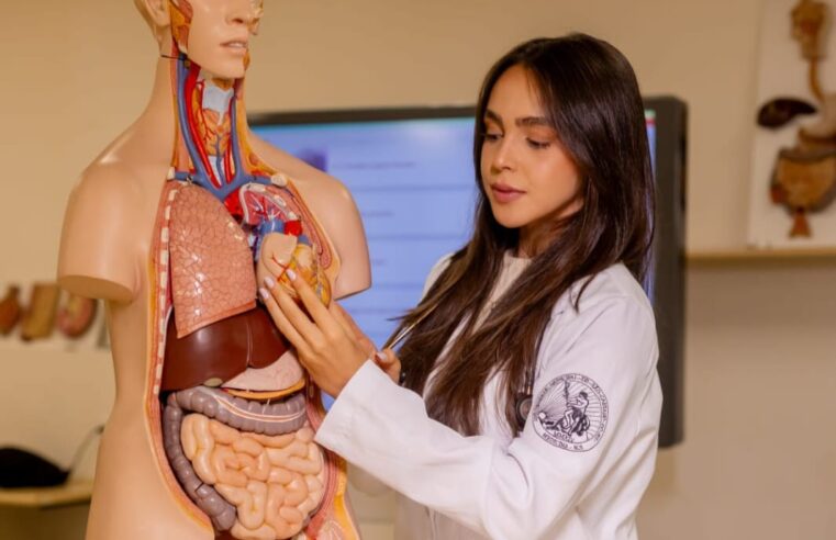 CURSO DE MEDICINA DA USCS OBTÉM NOTA 4 NO ENAMED