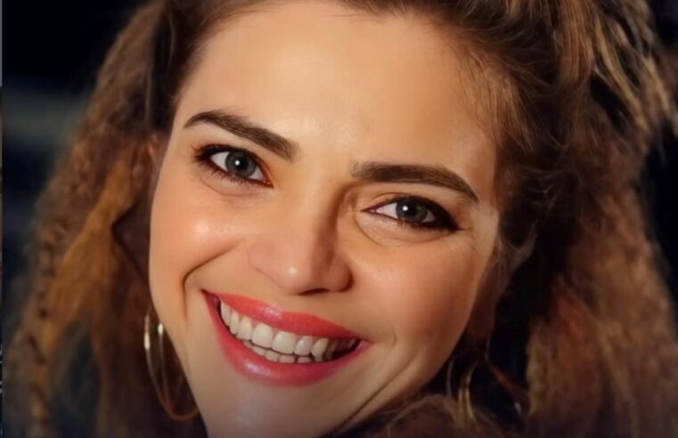 MORRE A ATRIZ TITINA MEDEIROS, AOS 48 ANOS, EM DECORRÊNCIA DE UM CÂNCER