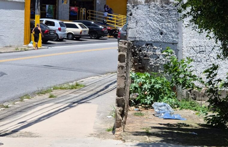 POLÍCIA CIVIL INVESTIGA ENCONTRO DE CADÁVER NA AVENIDA HUMBERTO DE ALENCAR CASTELO BRANCO