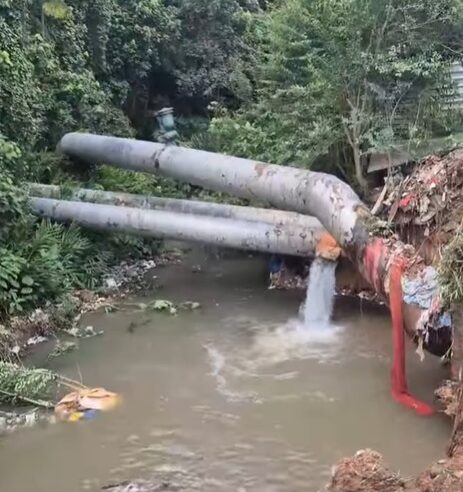 ROMPIMENTO DE TUBULAÇÃO DE ÁGUA NO BAETA NEVES