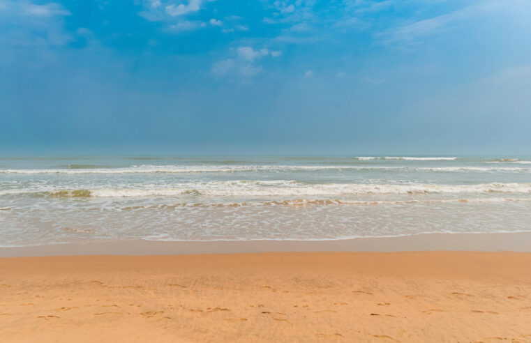 24 PRAIAS DO LITORAL PAULISTA ESTÃO IMPRÓPRIAS PARA BANHO, APONTA CETESB