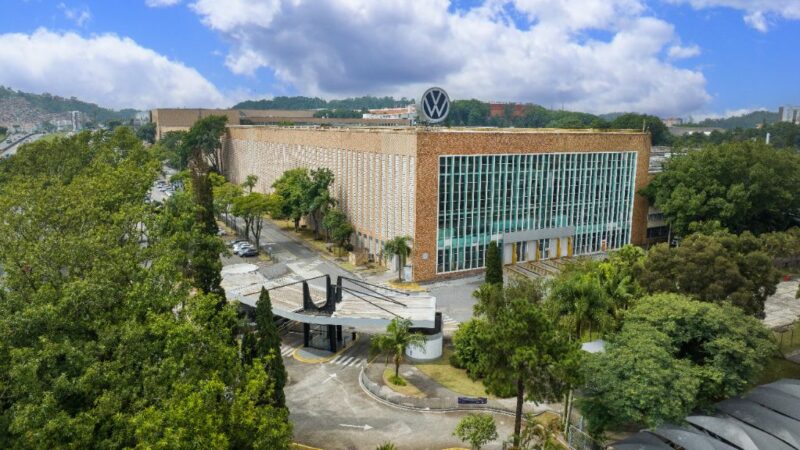 VOLKSWAGEN CELEBRA 15 MILHÕES DE VEÍCULOS PRODUZIDOS NA FÁBRICA ANCHIETA