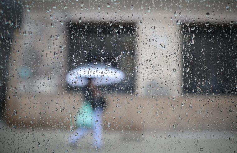 DEFESA CIVIL DE SP ALERTA PARA RISCO DE CHUVAS FORTES E TEMPESTADES NESTA SEGUNDA E TERÇA-FEIRA