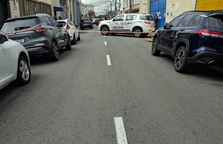 HOMEM MORRE APÓS INVADIR INSTITUTO, AVANÇAR CONTRA PM E SER BALEADO NA PAULICÉIA