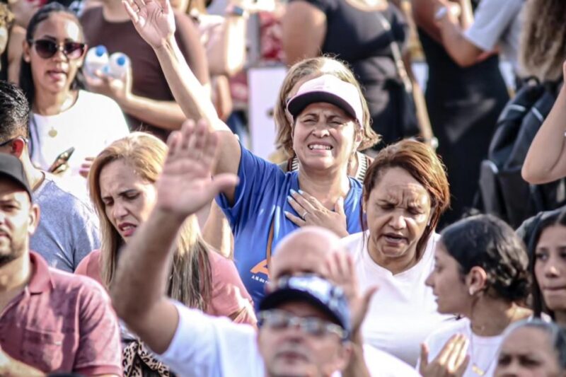 EMOÇÃO E FÉ: AVIVA REÚNE MAIS DE 300 IGREJAS NO PAÇO MUNICIPAL DE SÃO BERNARDO