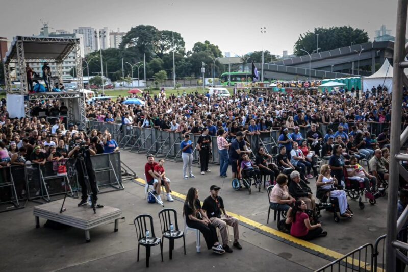 EMOÇÃO E FÉ: AVIVA REÚNE MAIS DE 300 IGREJAS NO PAÇO MUNICIPAL DE SÃO BERNARDO