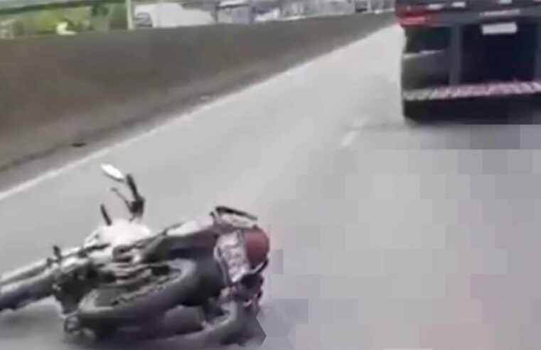 MOTOCICLISTA MORRE APÓS SER ATROPELADO NA VIA ANCHIETA