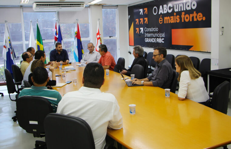 CONSÓRCIO ABC INICIA DISCUSSÃO REGIONAL SOBRE REFORMA TRIBUTÁRIA NOS MUNICÍPIOS